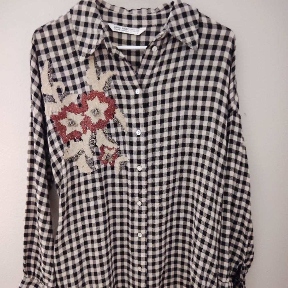 Zara Black and White Checkered Midi Dress with Red Floral Embroidery